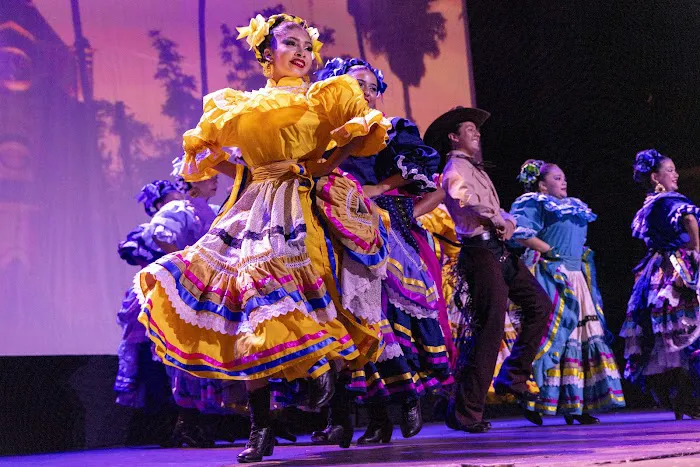 Tradicion Dance Company Picture 8