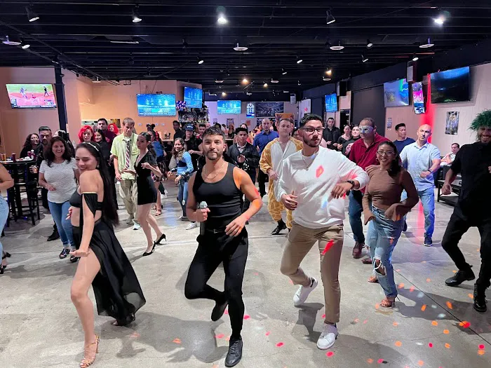 Orange County Salsa And Bachata Dance Classes Picture 4