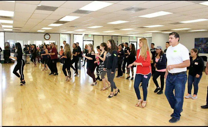LaRumbera.com, Salsa and Bachata Dance Classes, Zuly Dextre, Dance On Beat, Adult & Kids Group Classes, Private Dance Lessons Picture 1