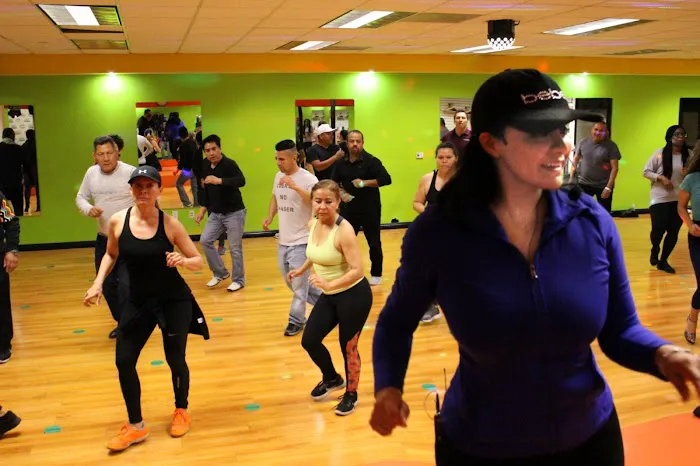 LaRumbera.com, Salsa and Bachata Dance Classes, Zuly Dextre, Dance On Beat, Adult & Kids Group Classes, Private Dance Lessons Picture 5