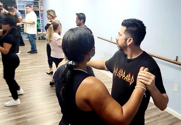 LaRumbera.com, Salsa and Bachata Dance Classes, Zuly Dextre, Dance On Beat, Adult & Kids Group Classes, Private Dance Lessons Picture 9