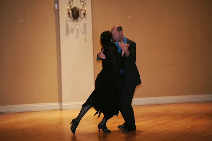 Dance Tango Picture 5