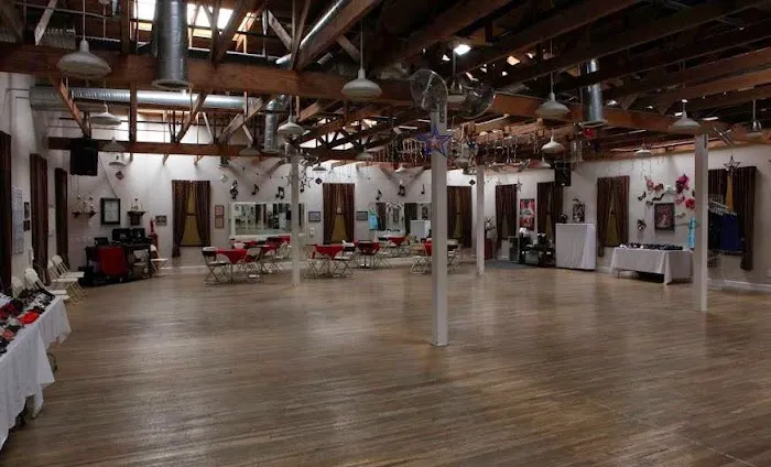 Phill's Ballroom Dance Studio Picture 2
