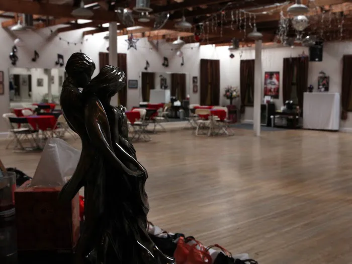 Phill's Ballroom Dance Studio Picture 6