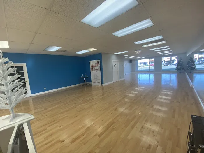 Dance Daly Ballroom Picture 5
