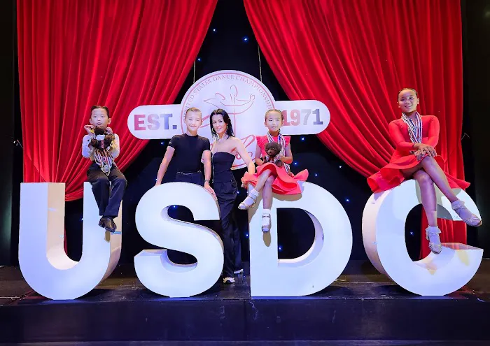 Royal Dance Academy Picture 9