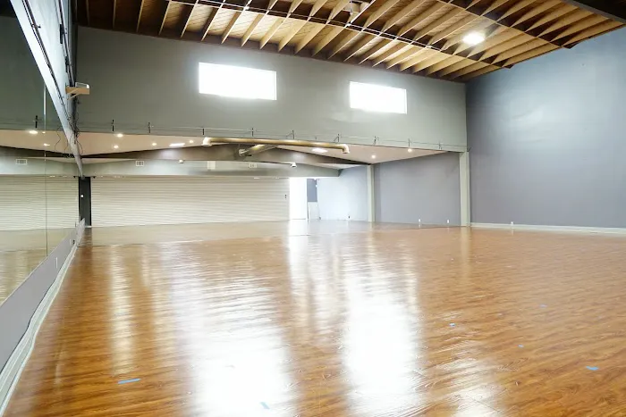 RF Dance Center Picture 4