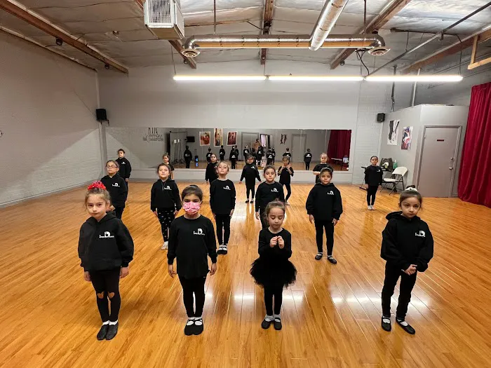 IrenDance Studio Picture 7