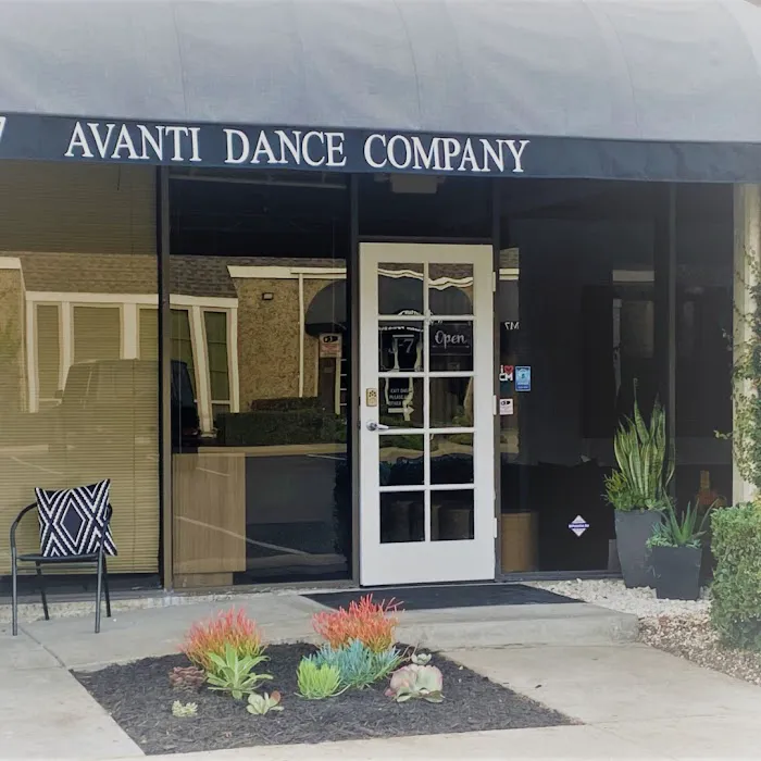 AVANTI Dance Company Picture 8