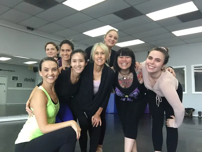 ALIGN BALLET METHOD ORANGE COUNTY Picture 6