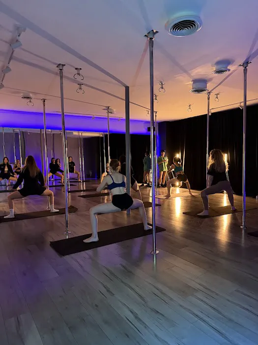 DOM Dancing Space Picture 1
