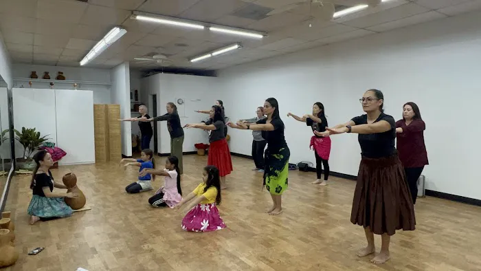 Aloha Hula Studio Picture 3
