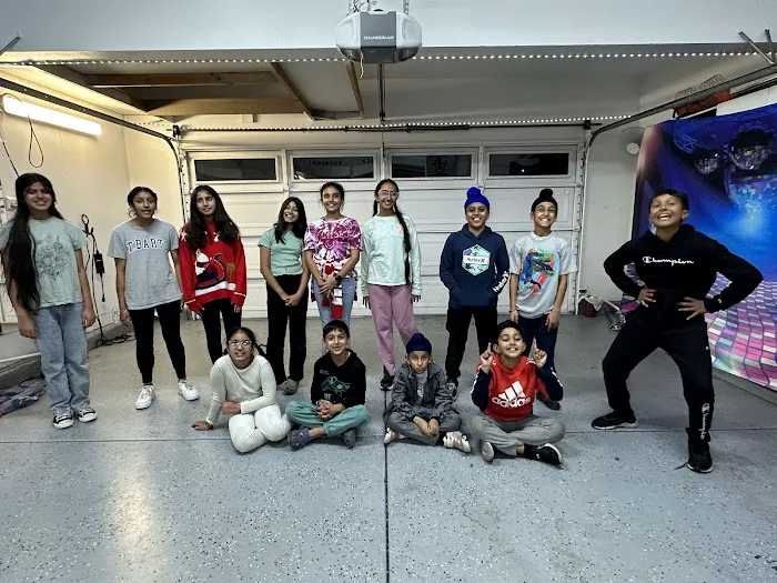 Blitz Bhangra Academy Picture 3