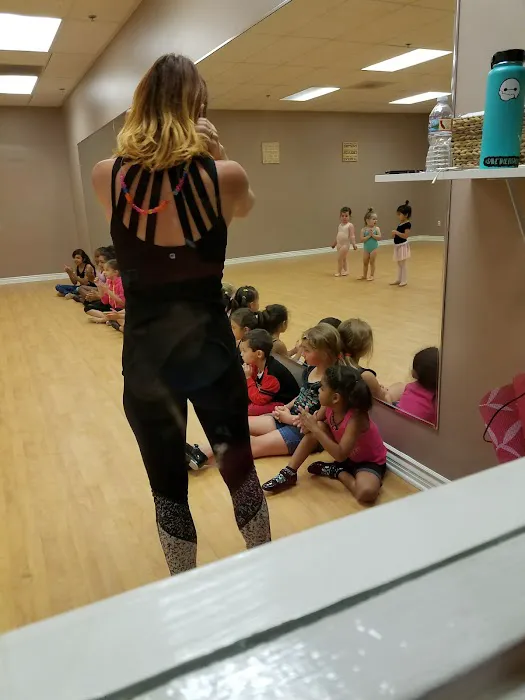 On Pointe Dance Studio Picture 2