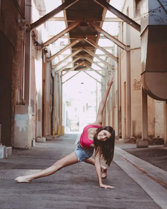 On Pointe Dance Studio Picture 8