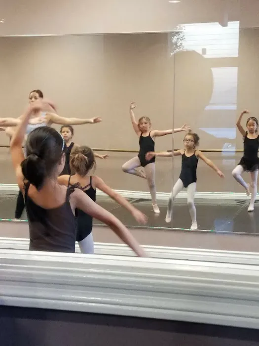 On Pointe Dance Studio Picture 7