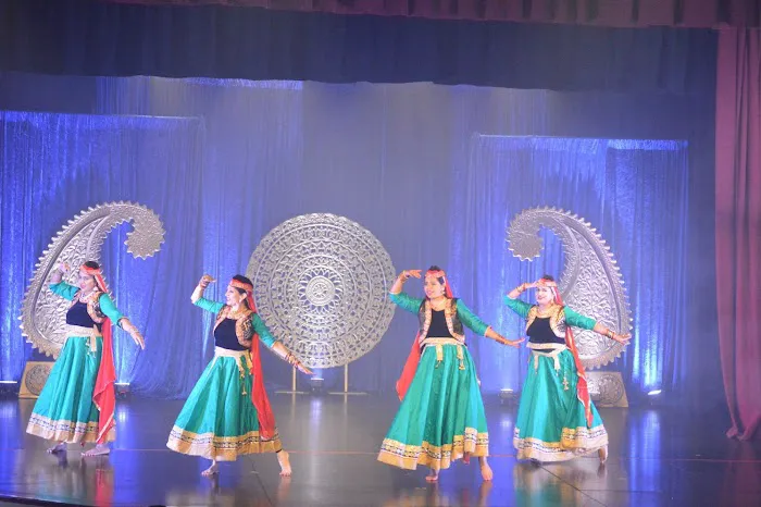 Rhythms Bollywood Dance Picture 8