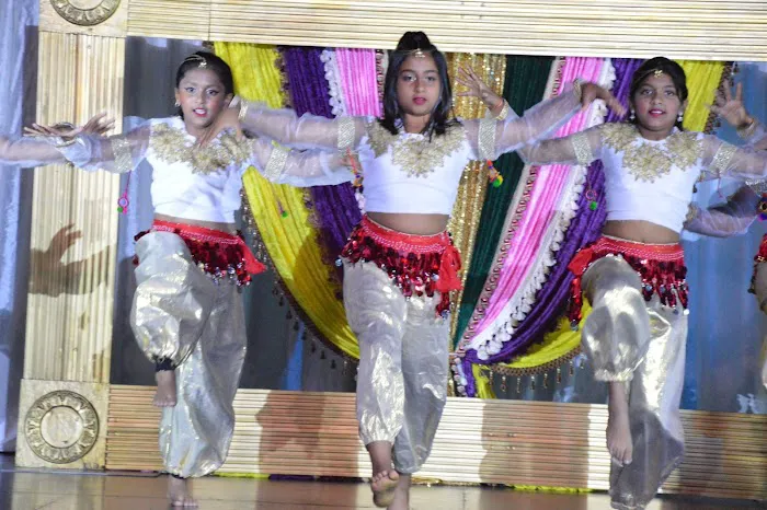 Rhythms Bollywood Dance Picture 5
