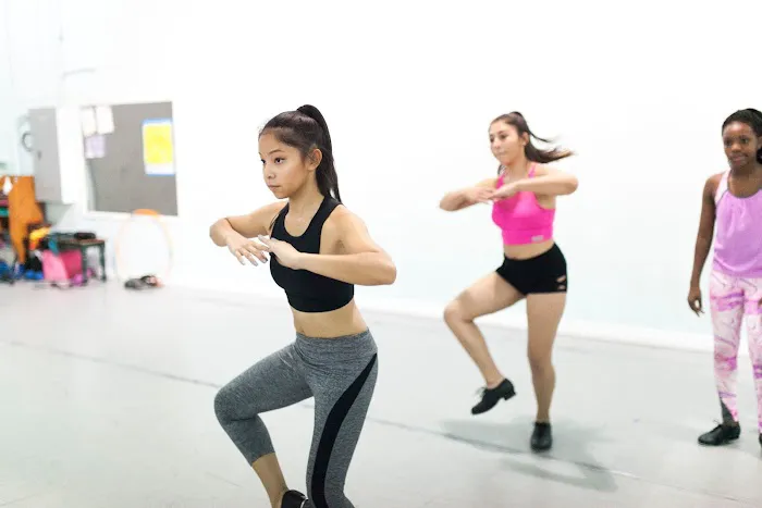 Zoetic Movement Picture 7