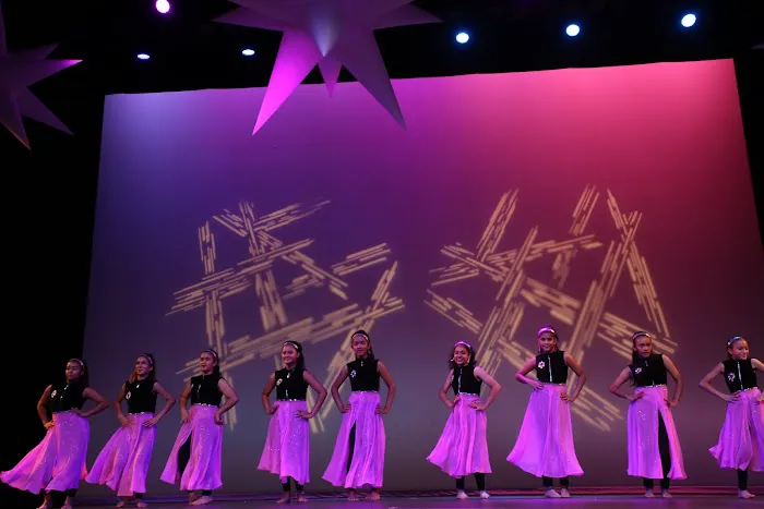 AMNA Dance Picture 3