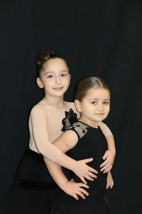 Dance Yard Picture 3