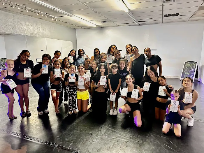 Surge Los Angeles Dance Studio Picture 4
