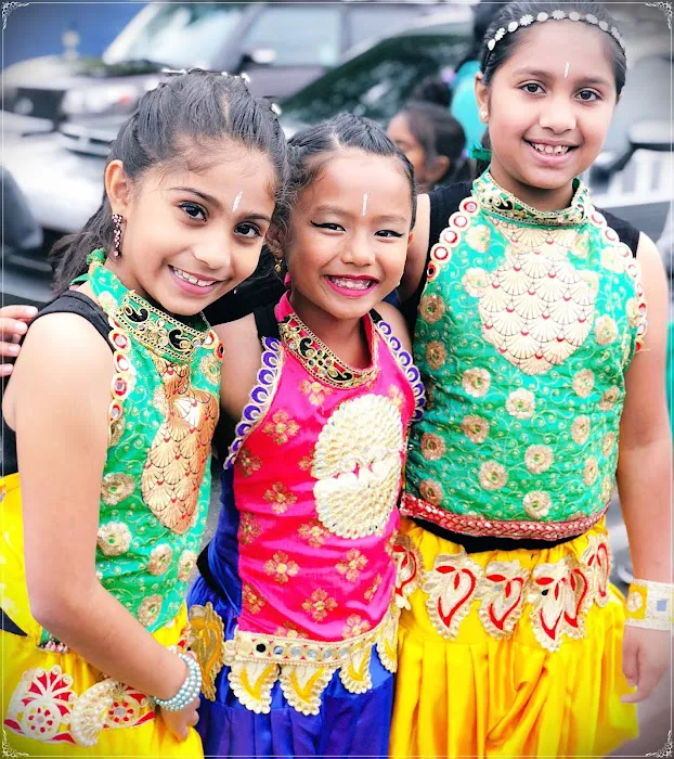Bollywood Dance Lessons for Boys, Girls, Adults- West Hills, Thousand Oaks, Los Angeles Picture 10