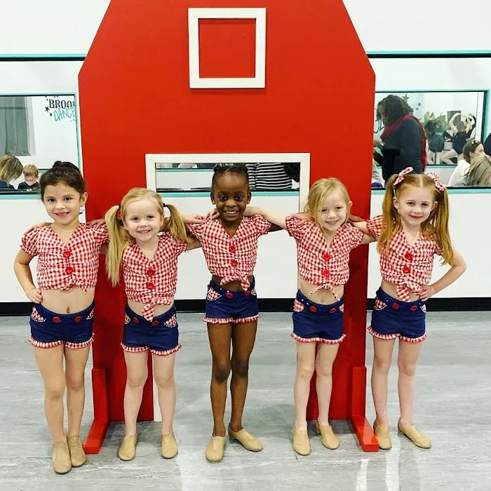 Brooklyn Dance Academy Picture 3