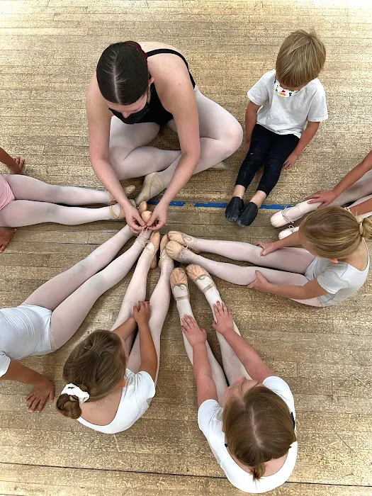 Carousel Dance Studio Picture 6