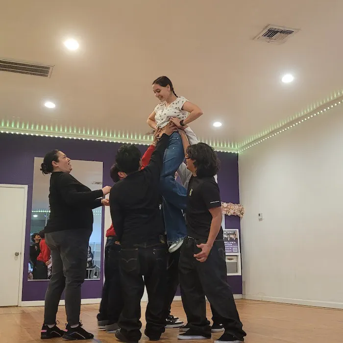 Diaz De Baile - DDB Studio Picture 3