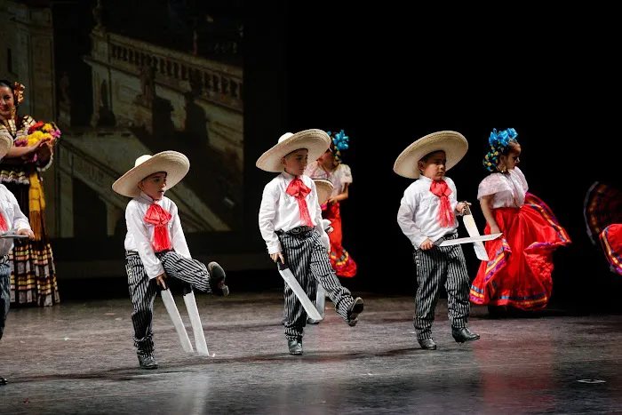 Ballet Folklorico De Riverside Picture 7
