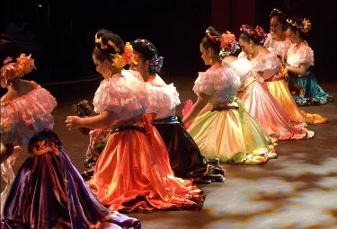 BALLET FOLKLORICO LEYENDA Picture 6