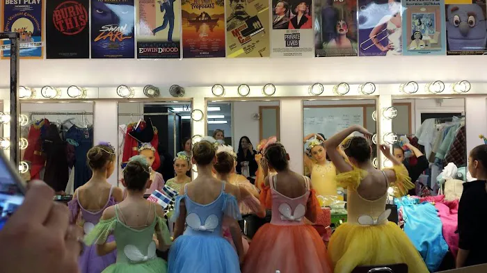 V&T Classical Ballet & Dance Academy Picture 1