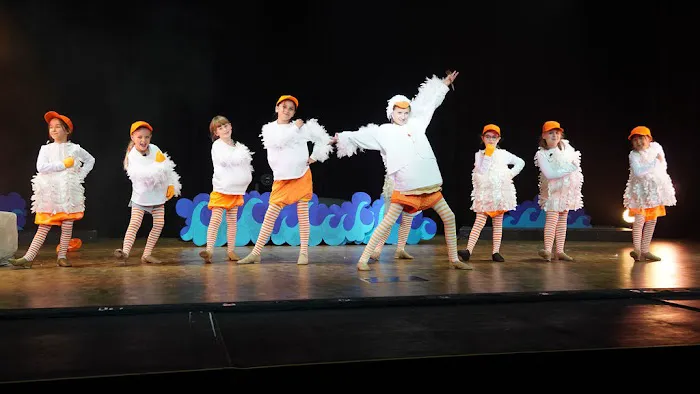 BROADWAY ARTS STUDIO Dance, Musical Theatre, Acting, and Voice Conservatory Picture 9
