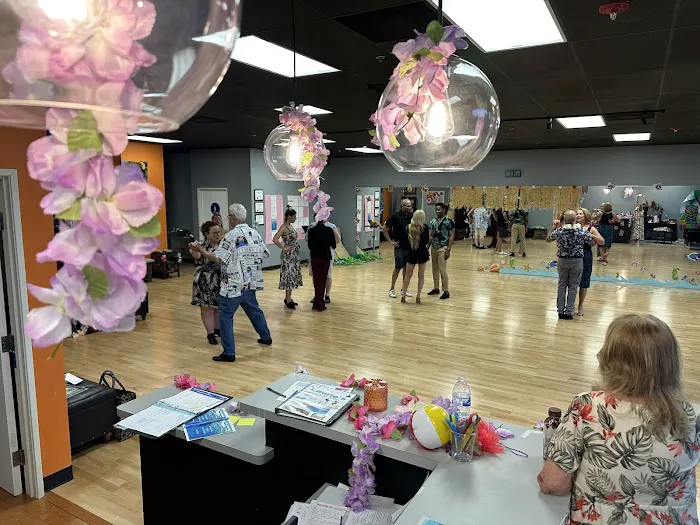 Arthur Murray Dance Studio Valencia Picture 4