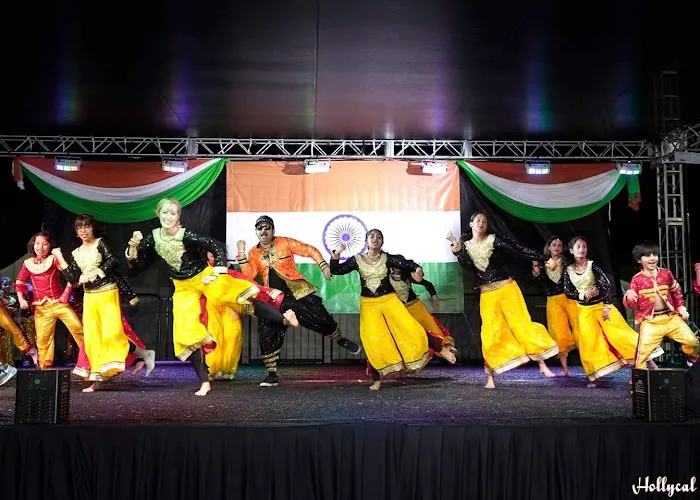 Master Sharron's Indian Bollywood Dance classes for Boys & Girls Picture 7