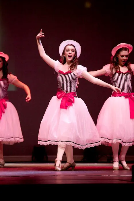 The Looking Glass Studio Of Performing Arts Picture 7