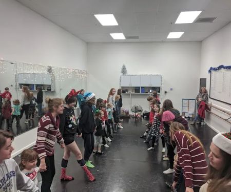 Tir Ruaidh Irish Dance Company