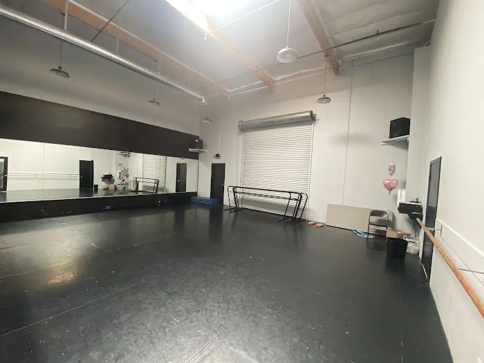 RÉVE Dance Conservatory Picture 6