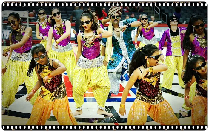 Bollywood Hip hop fusion Dance classes for Boys, Girls & Adults Picture 2