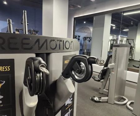 Gold's Gym Thousand Oaks