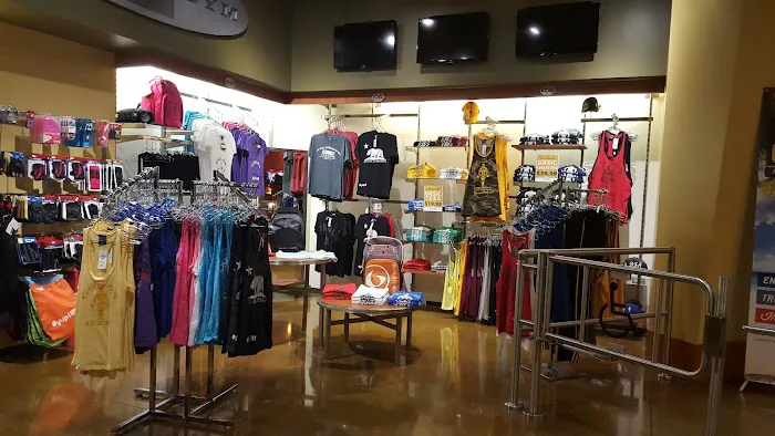 Gold's Gym Thousand Oaks Picture 6