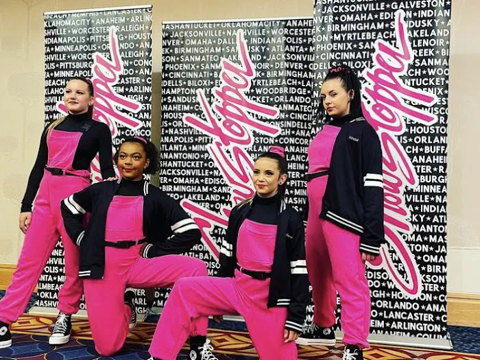 The Dancers' Studio Picture 2