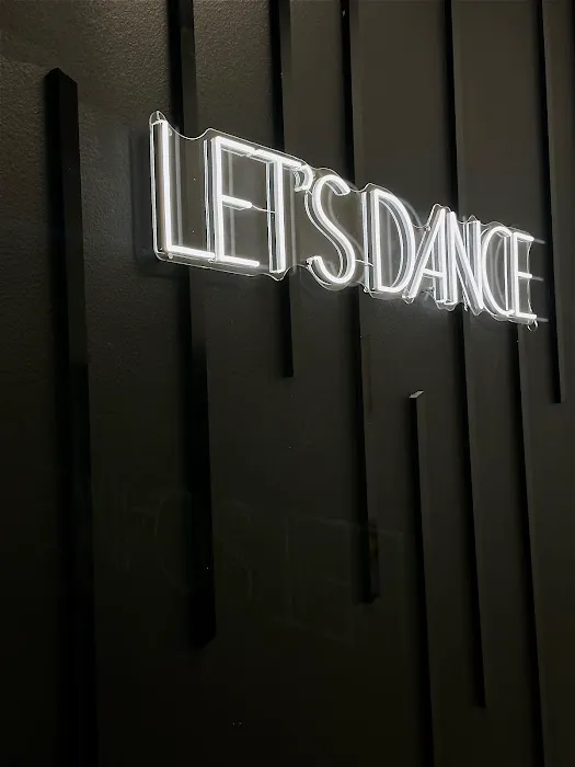 The Dancers' Studio Picture 4