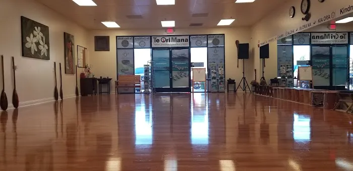 Te Ori Mana Polynesian Dance Studio - Hawaiian (Hula) and Tahiti (Ori Tahiti) Picture 10