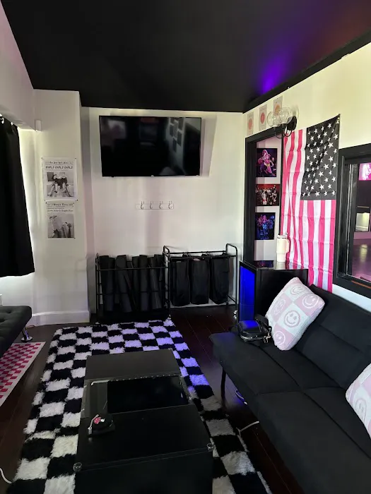 Privacy Studios Picture 4
