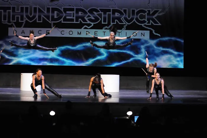 The Dance Scene Picture 5