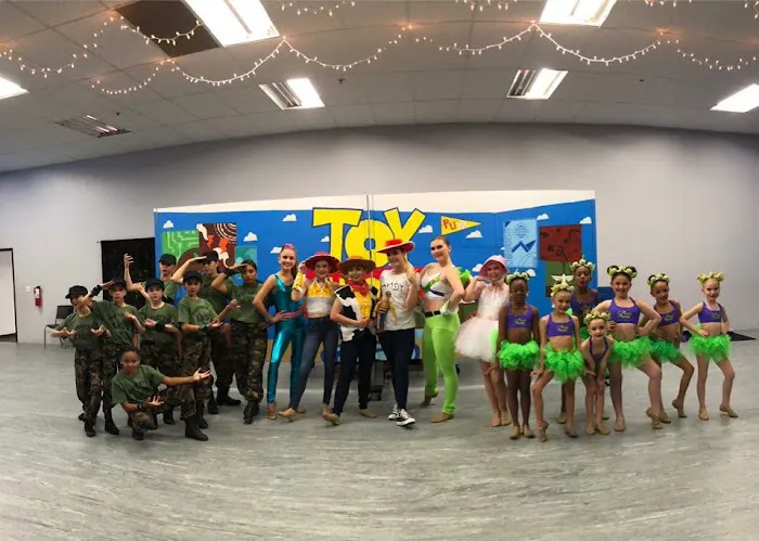 The Dance Scene Picture 10