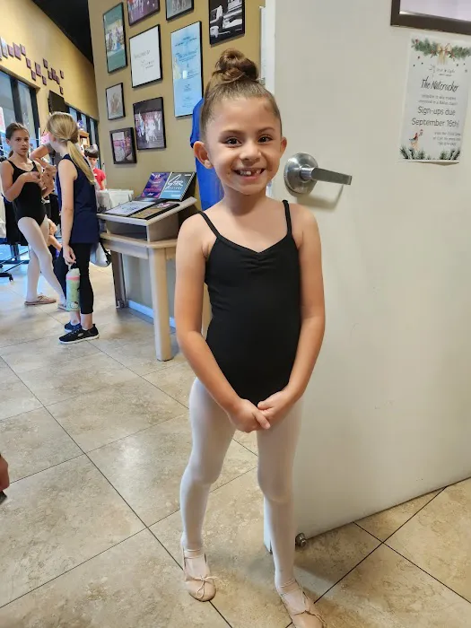Starlight Dance Center Picture 10