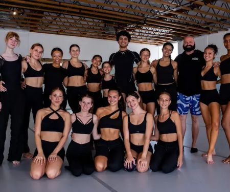 Nickerson-Rossi Dance off El Paseo
